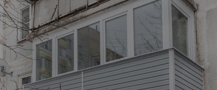  Остекление балкона с крышей 