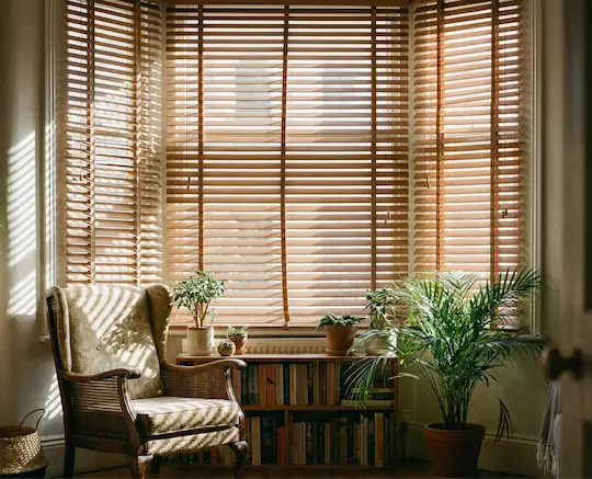 Окна Melke c жалюзи